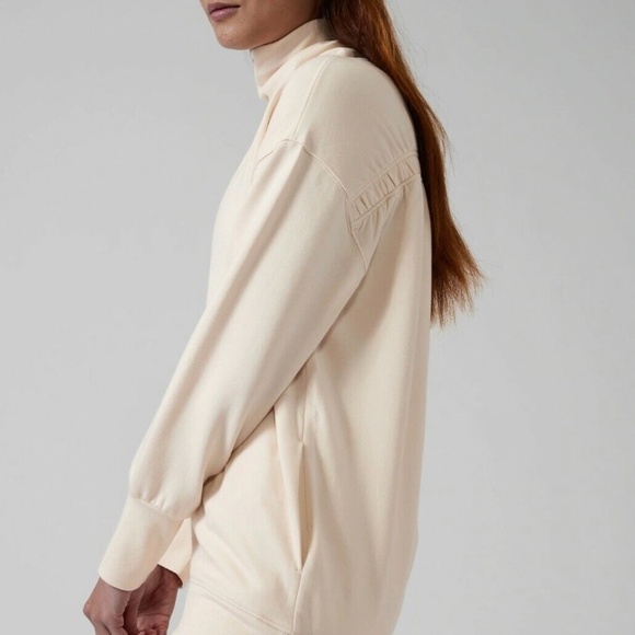 ATHLETA Balance Cinch Turtleneck Sweatshirt Chantilly Cream Size Large - Picture 2 of 10
